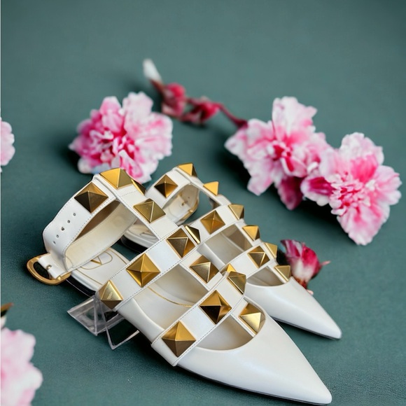 BEAUTIFUL VALENTINO GARAVANI ROMAN STUD BALLERINA SANDALS NEW/UNUSED‼️ - Picture 2 of 12